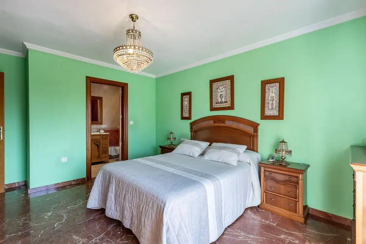 Habitación de Casa adosada en venta en Las Gabias con Calefacción, Jardín privado y Terraza