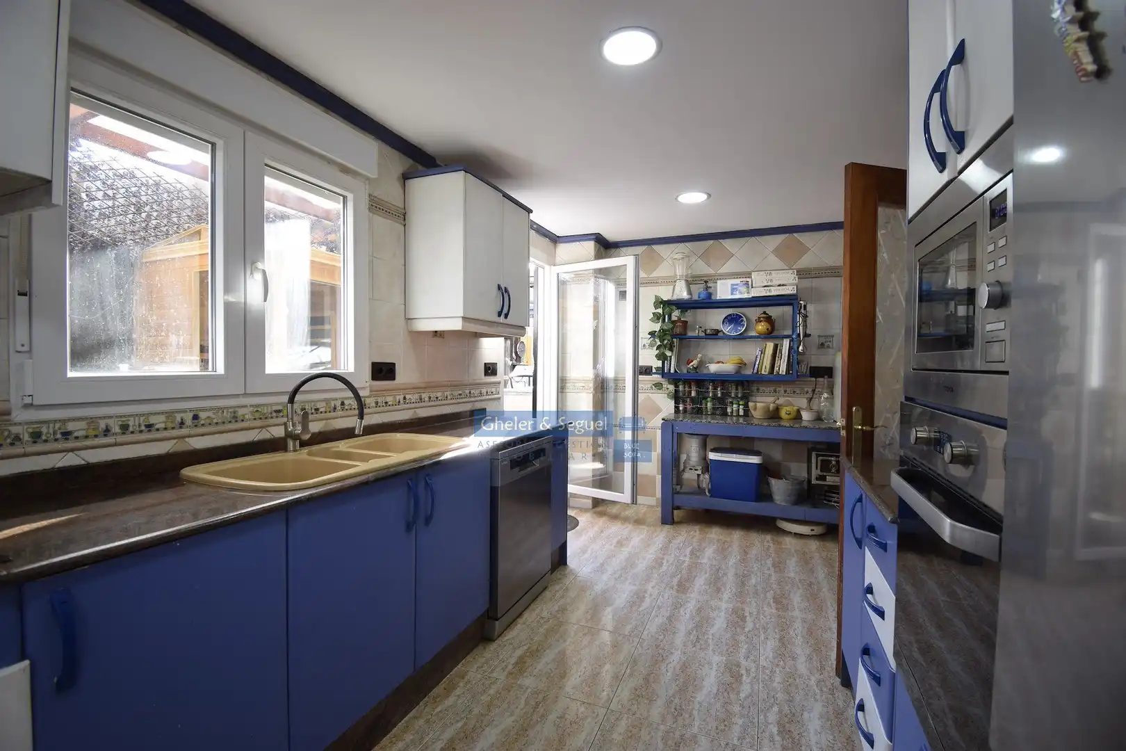 Cocina de Dúplex en venta en Sagunto / Sagunt con Terraza y Balcón
