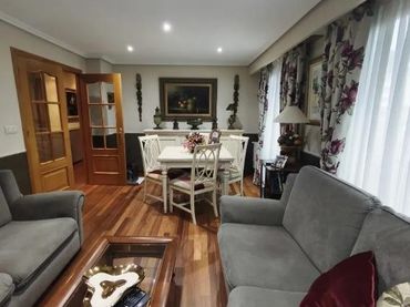 Dúplex amb balcó en venda a Barrocanes