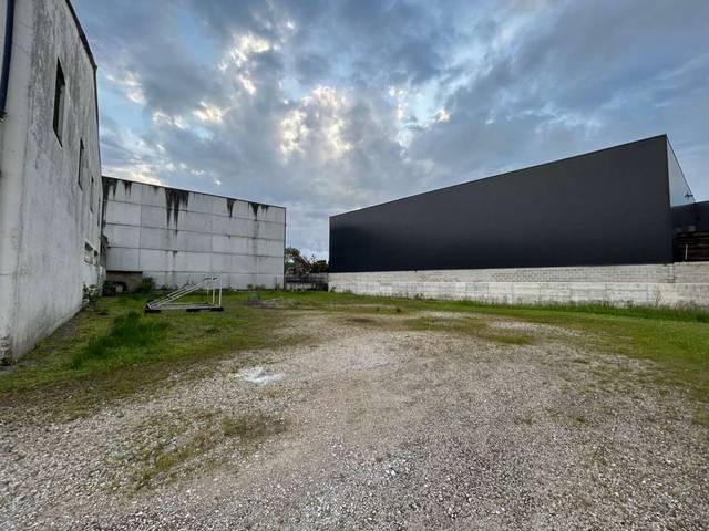 Terreno industrial en Alquiler en Bezana - Prezanes