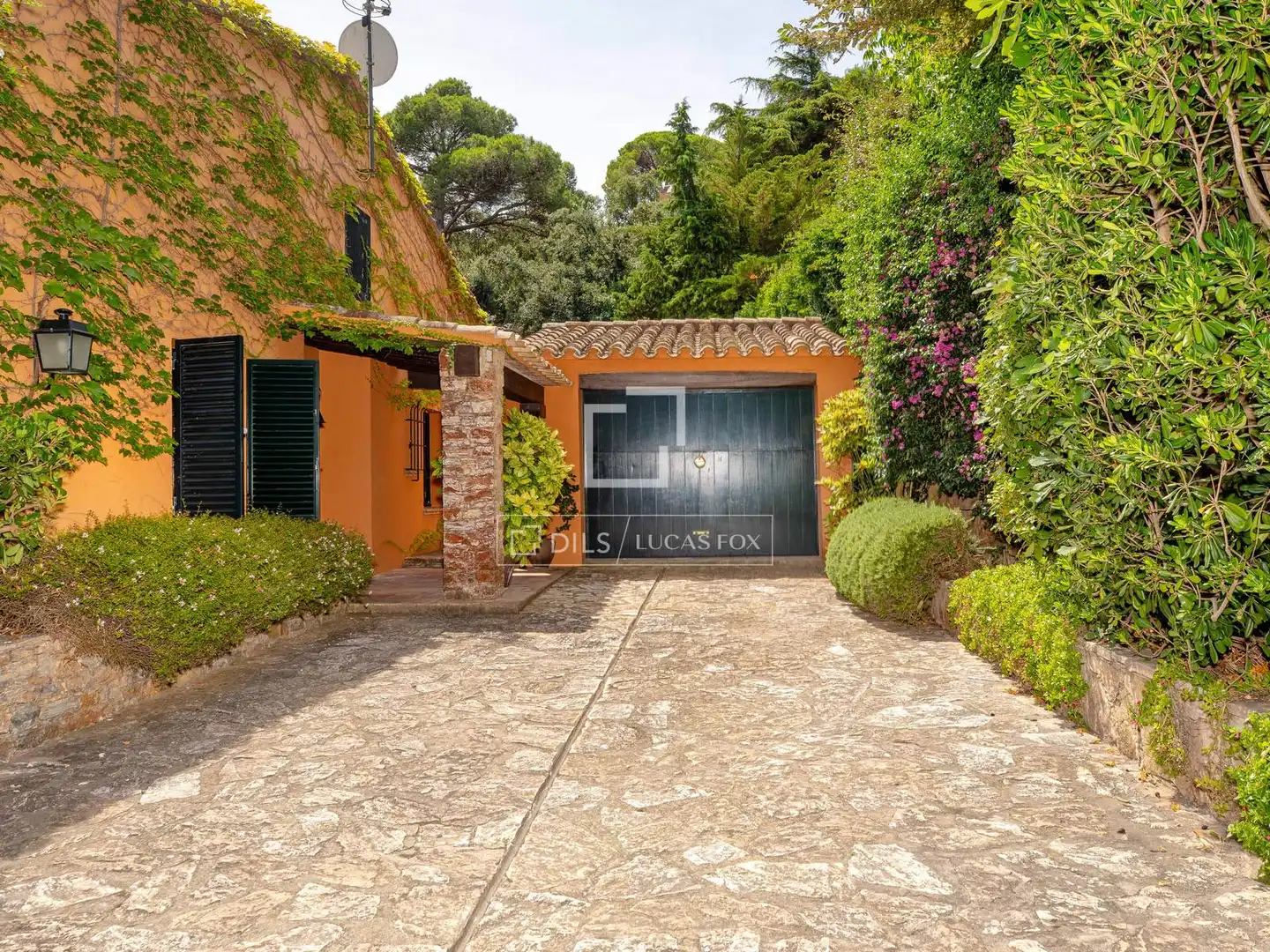 Vista exterior de Casa o xalet en venda en Begur amb Aire condicionat, Calefacció i Jardí privat