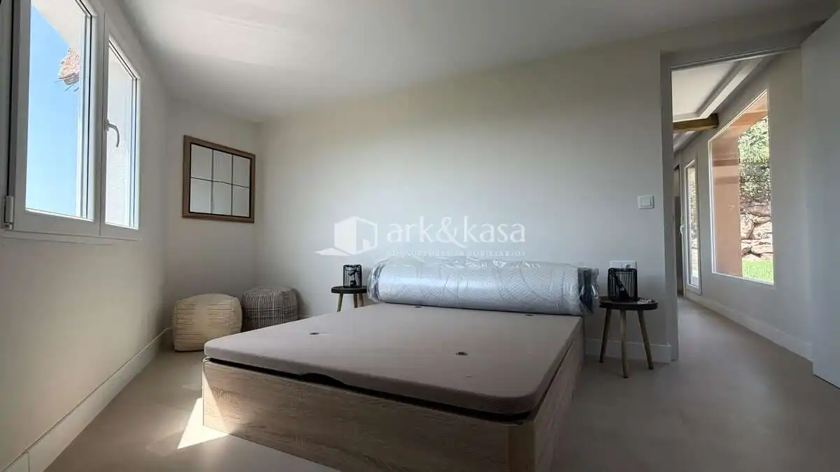 Habitación de Casa o chalet de alquiler en Sagunto / Sagunt con Aire acondicionado, Jardín privado y Terraza