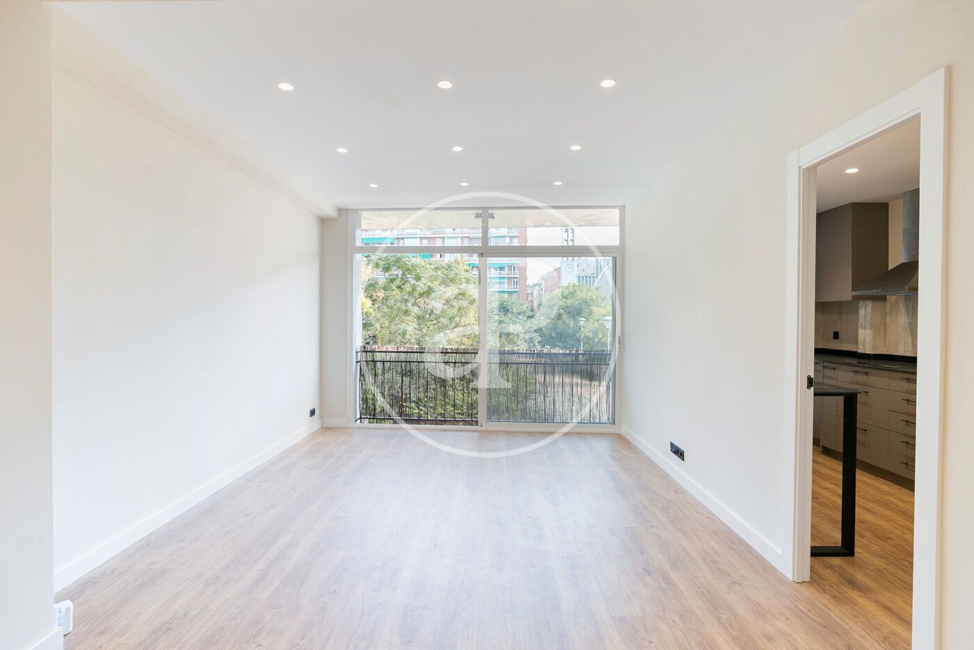 Exterior view of Flat for sale in  Barcelona Capital  with Air Conditioner and Heating