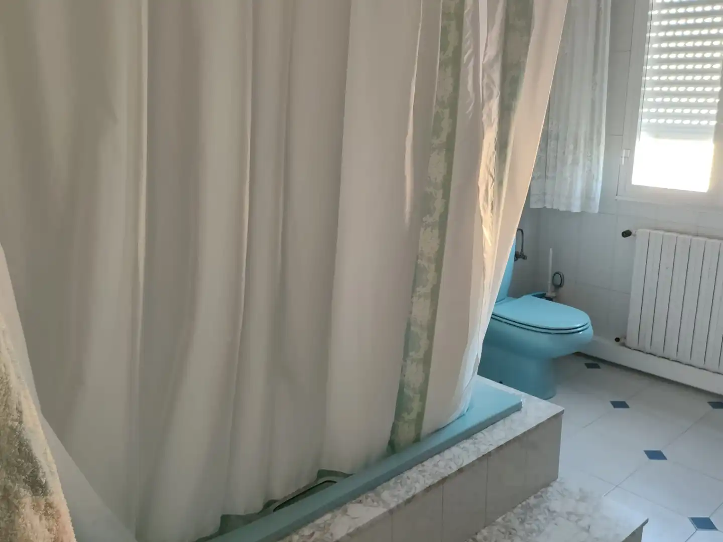 Bathroom of Attic for rent in Ribeira  with Heating, Private garden and Parquet flooring