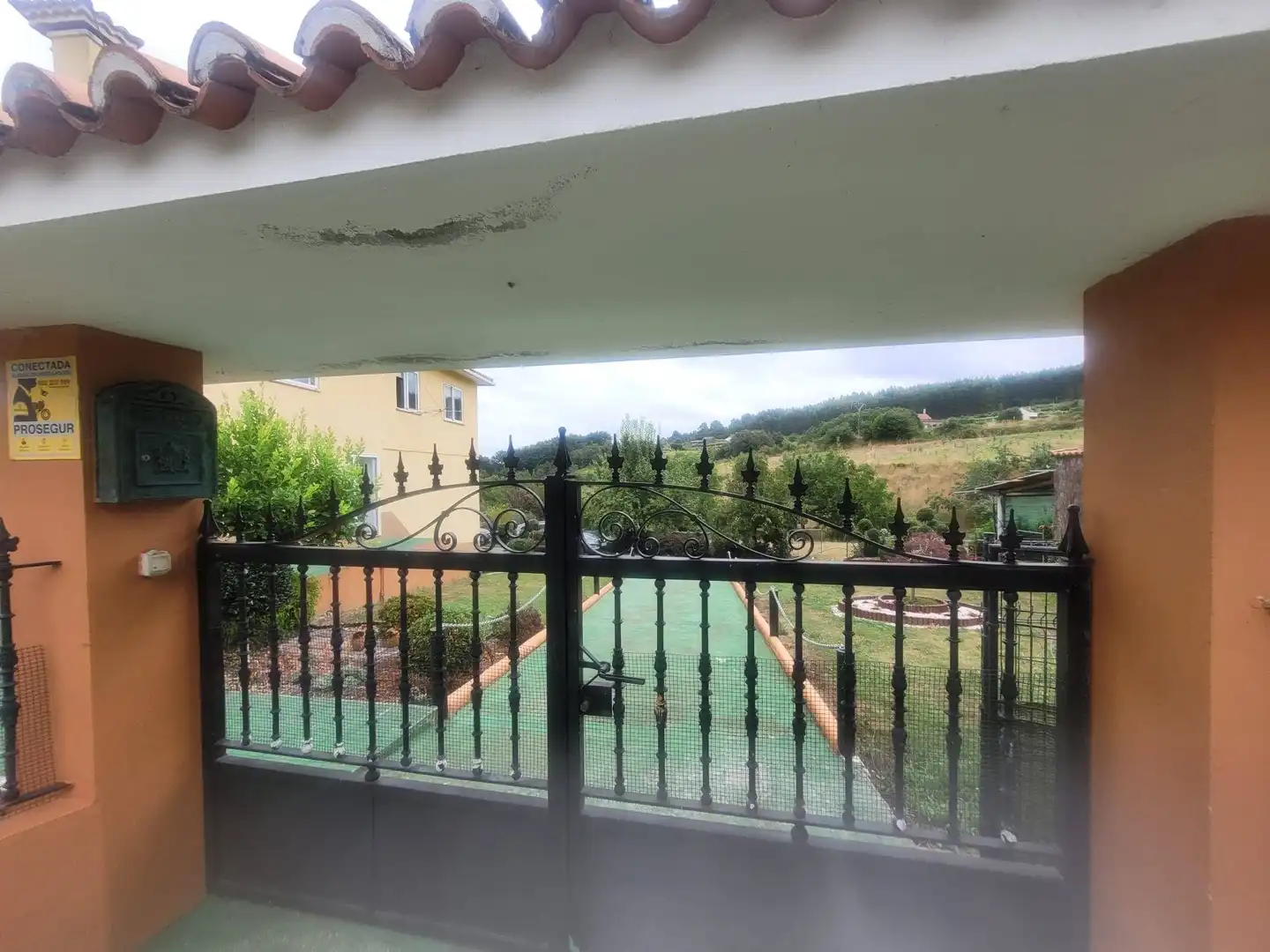 Terrassa de Casa o xalet en venda en A Estrada  amb Jardí privat, Traster i Piscina