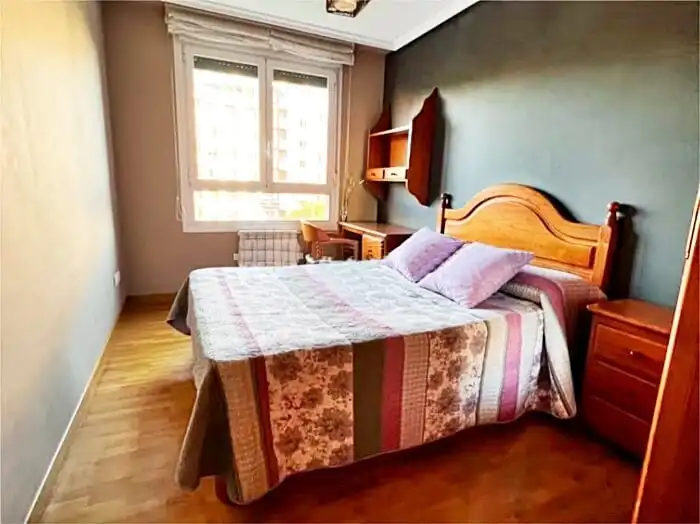 Habitación de Piso de alquiler en Santander con Calefacción, Terraza y Trastero
