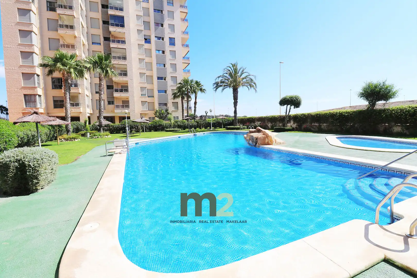 Swimming pool of Flat for sale in Guardamar del Segura  with Air Conditioner, Heating and Terrace