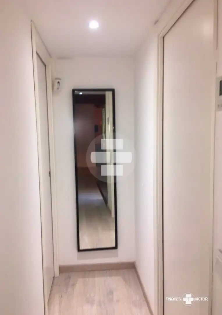 Wohnung zum Verkauf in Barcelona mit Parkett, Möbliert und Ofen