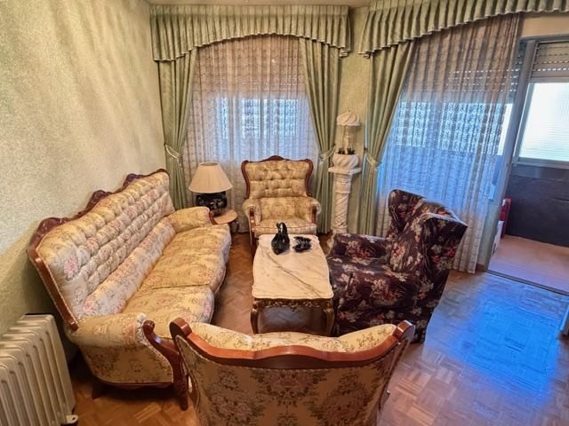 Living room of Flat for sale in  Madrid Capital  with Air Conditioner, Parquet flooring and Terrace