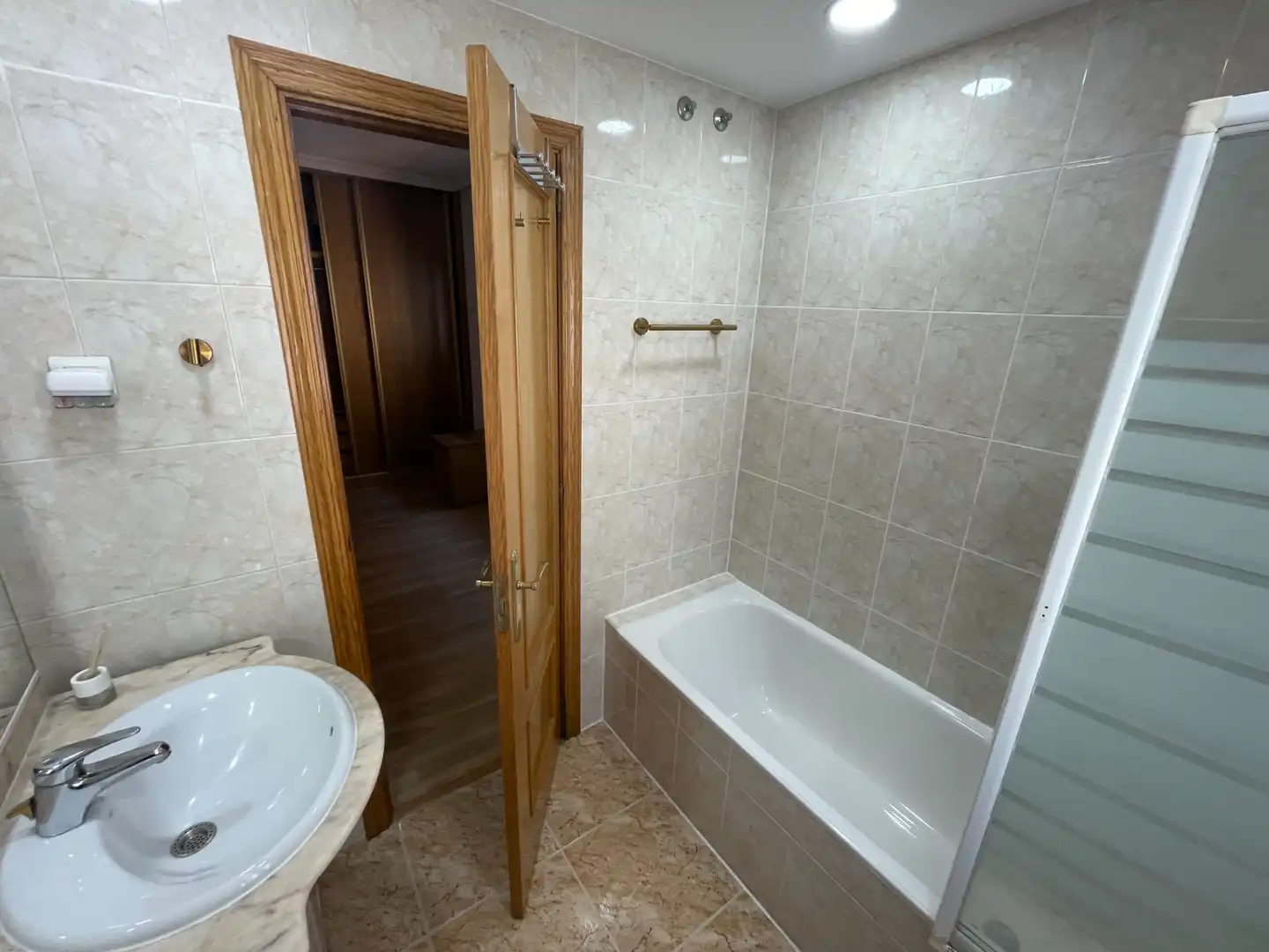 Bany de Pis en venda en San Agustín del Guadalix amb Aire condicionat, Calefacció i Parquet