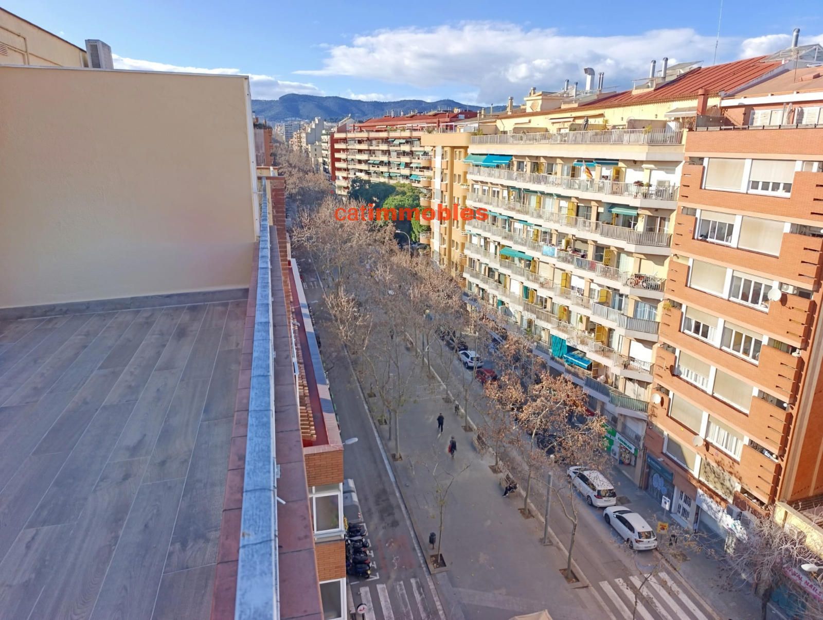 Vista exterior de Àtic en venda en  Barcelona Capital amb Aire condicionat, Terrassa i Alarma