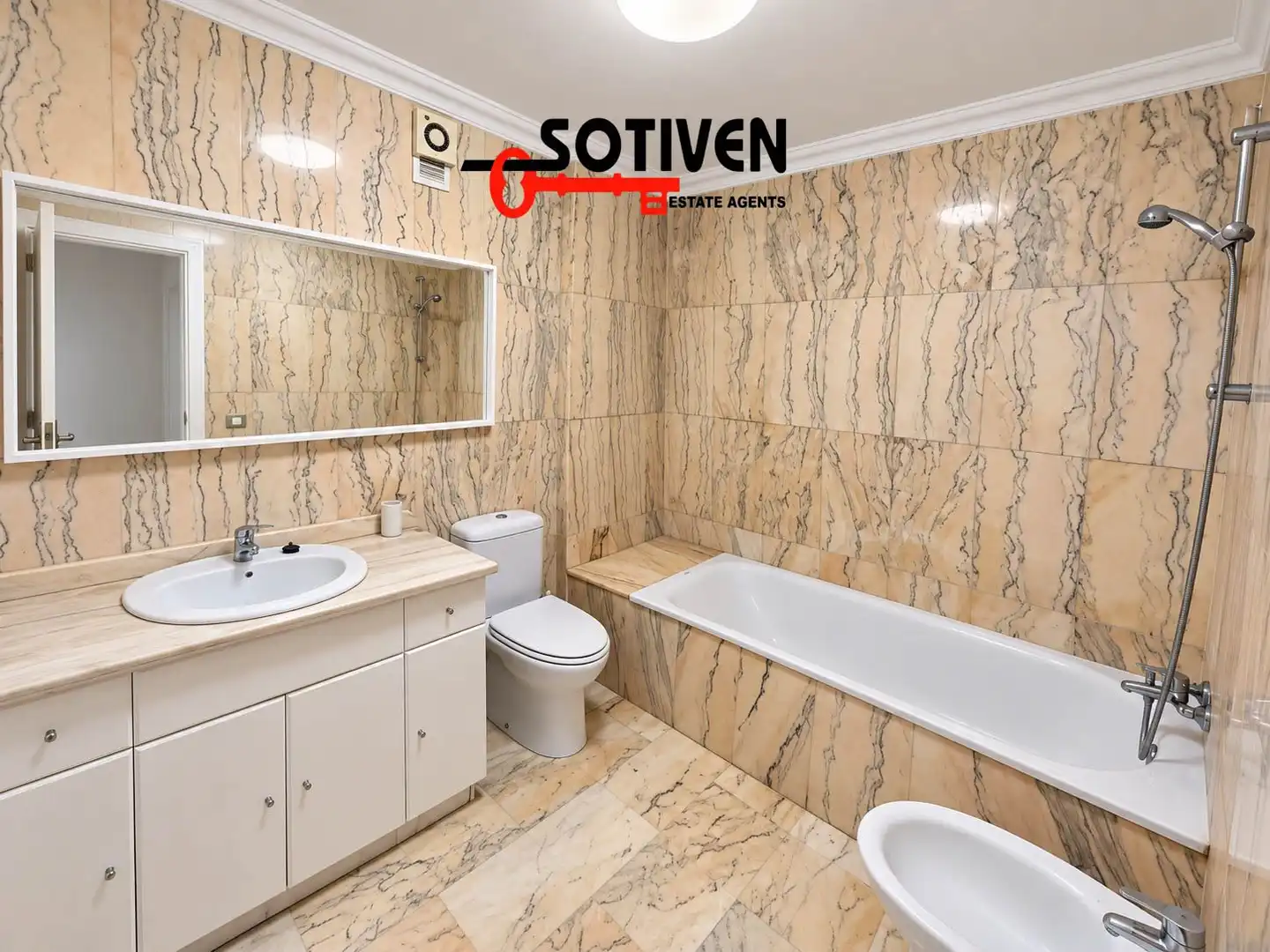 Baño de Apartamento de alquiler en Acantilados de Los Gigantes