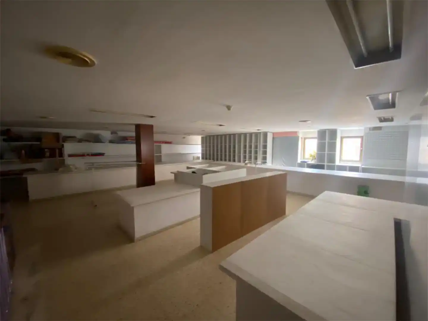 Cuina de Local de lloguer en Eivissa amb Aire condicionat