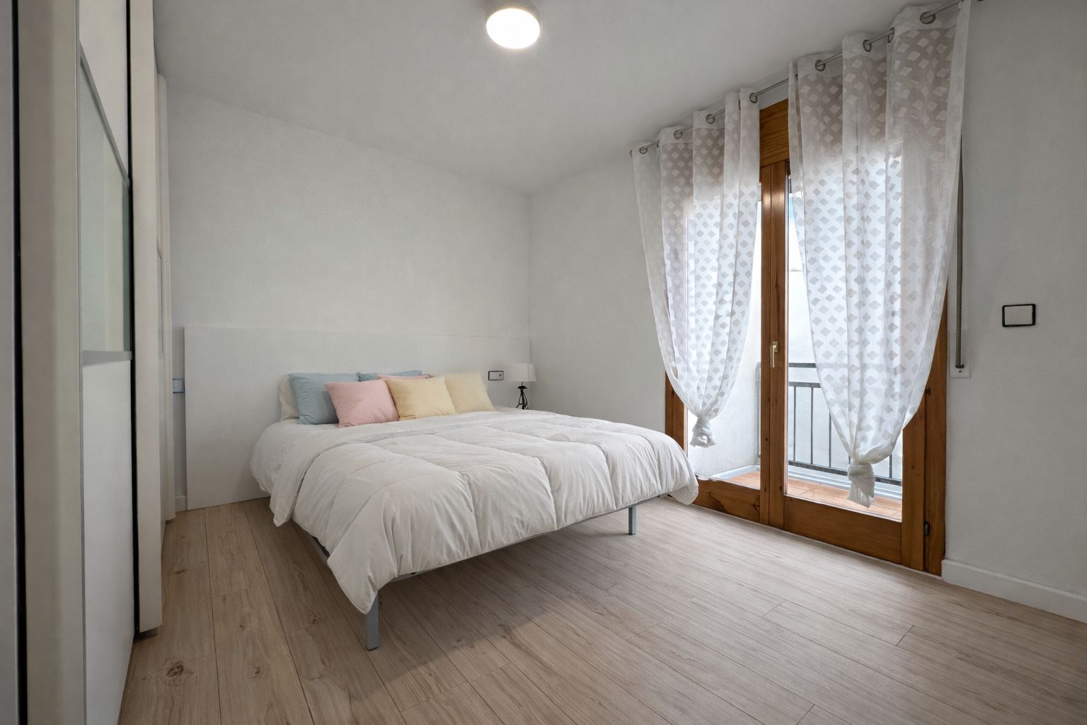 Dormitori de Dúplex de lloguer en Vic amb Calefacció