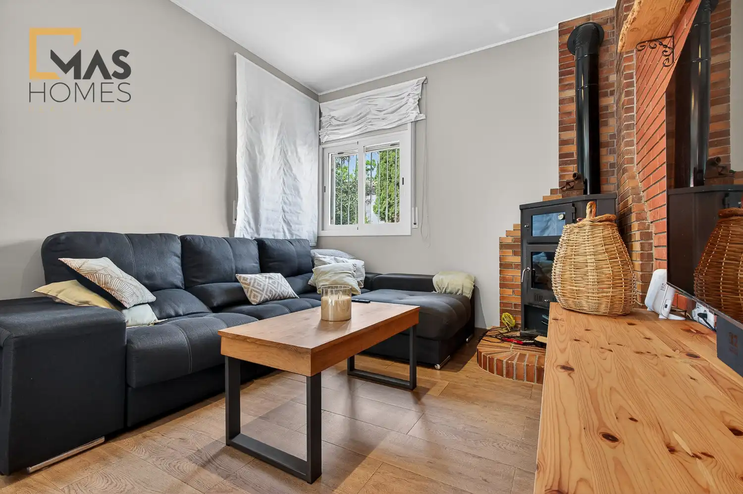 Living room of Duplexes for sale in Sant Cugat del Vallès  with Air Conditioner, Heating and Private garden