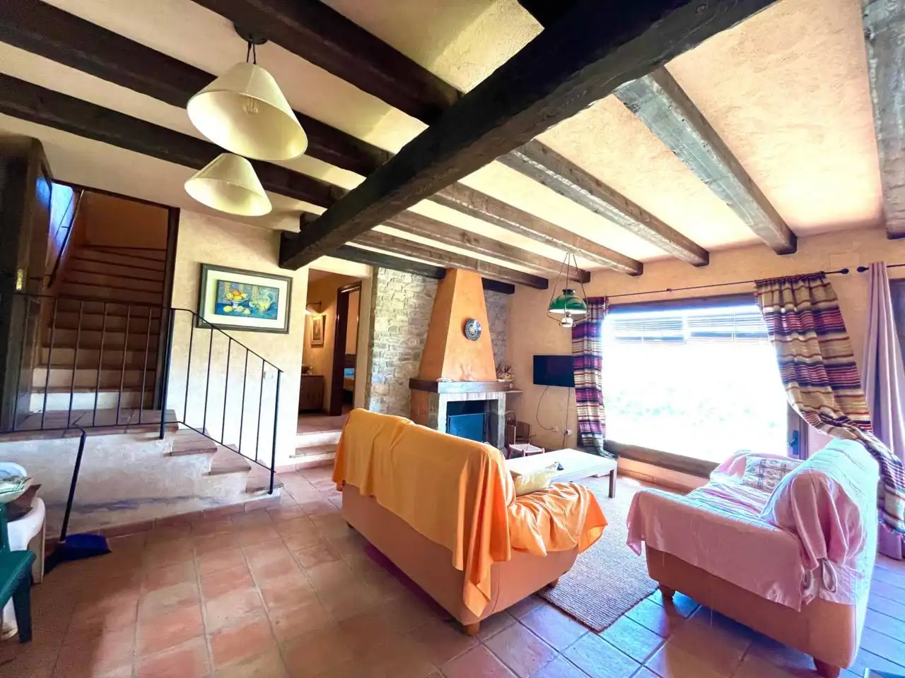 Sala de estar de Finca rústica en venta en Sant Aniol de Finestres con Calefacción, Jardín privado y Terraza