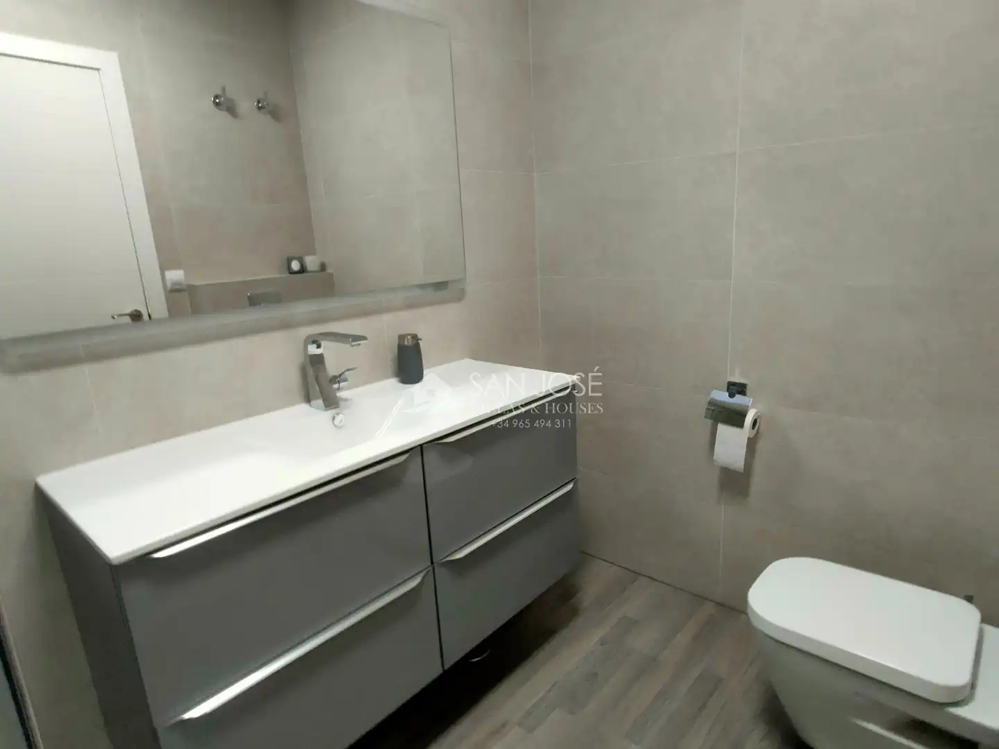 Bany de Casa o xalet en venda en Aspe amb Jardí privat, Terrassa i Traster