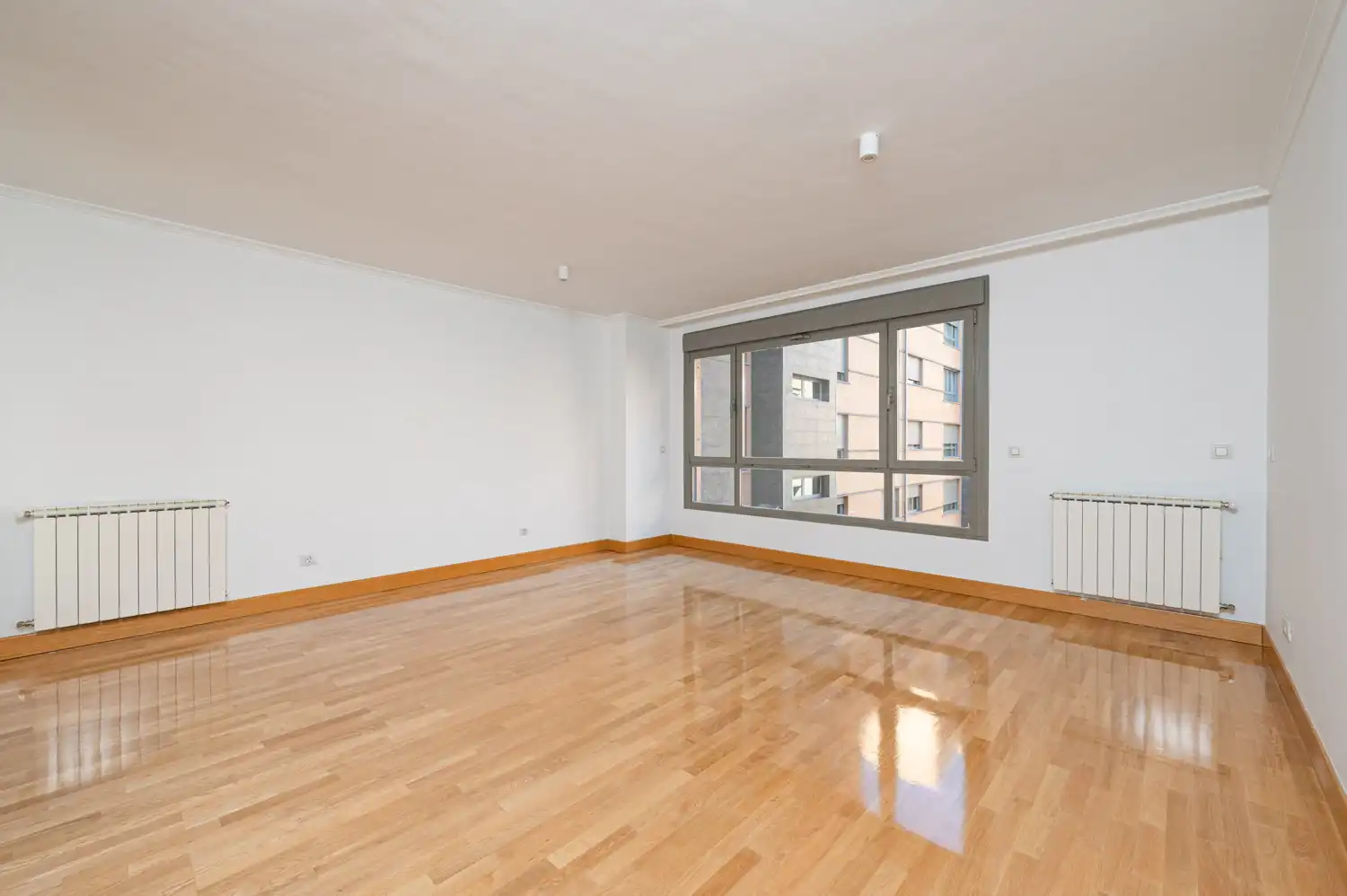 Sala d'estar de Pis en venda en Getafe amb Aire condicionat, Terrassa i Traster
