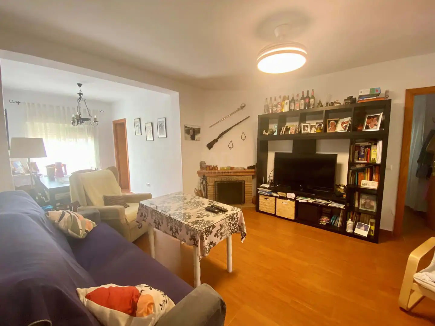 Sala d'estar de Casa o xalet en venda en Chiclana de la Frontera amb Piscina