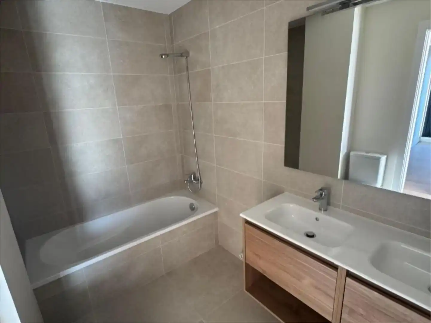 Badezimmer von Wohnung zum Verkauf in Oleiros mit Klimaanlage, Schwimmbad und Balkon