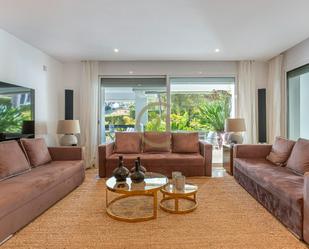 Living room of Apartment for sale in Marbella  with Air Conditioner and Terrace