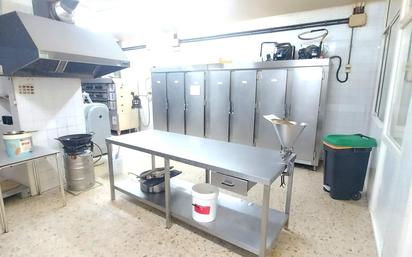 Kitchen of Premises for sale in  Sevilla Capital  with Air Conditioner