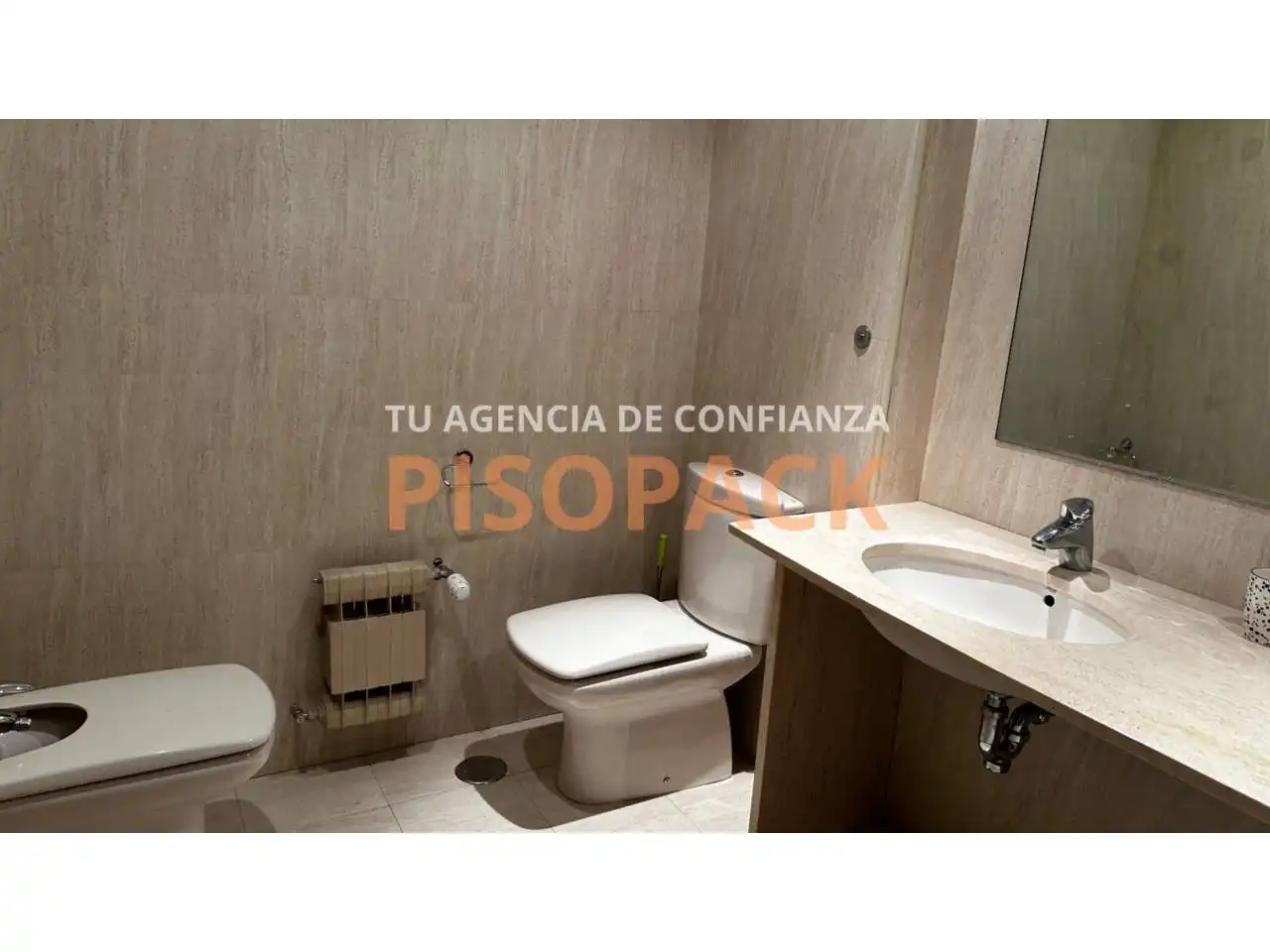 Baño de Piso en venta en  Pamplona / Iruña con Calefacción, Terraza y Balcón