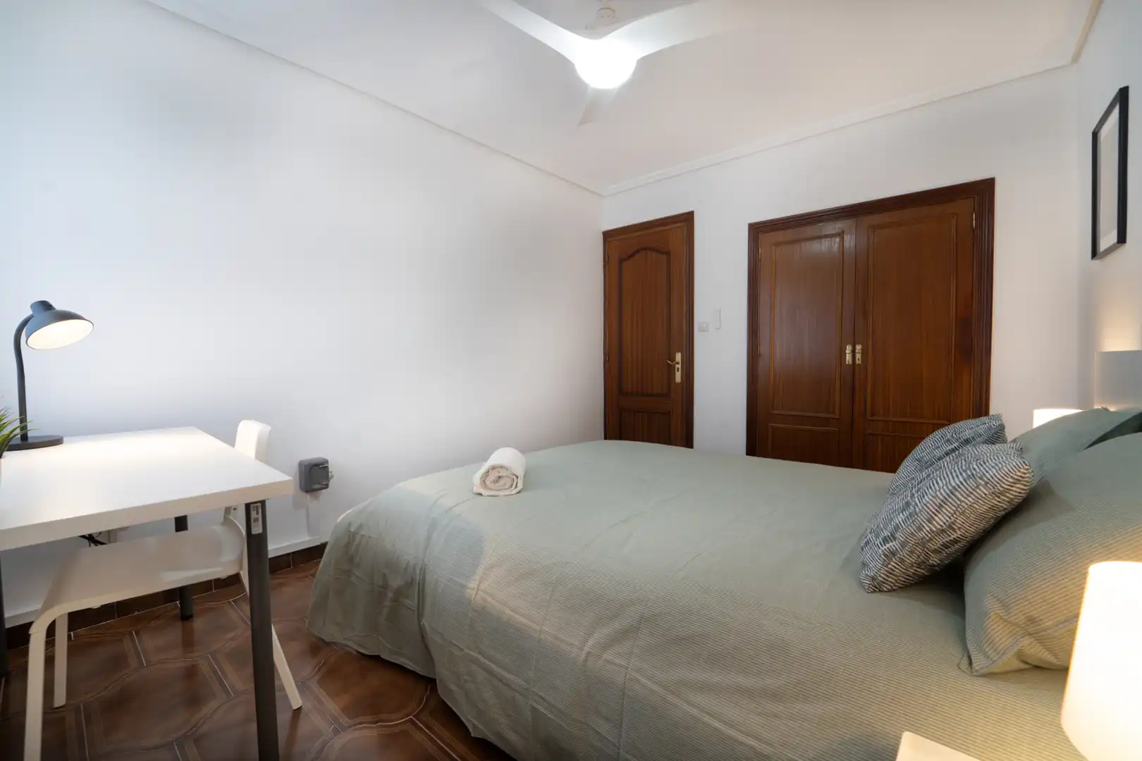 Room in Avenida del Cardenal Herrera Oria, 248, Peñagrande