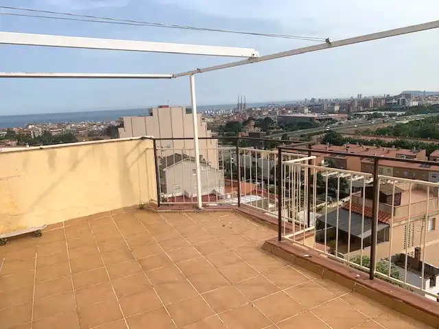 Terrasse von Dachboden zum Verkauf in Badalona mit Klimaanlage, Heizung und Terrasse