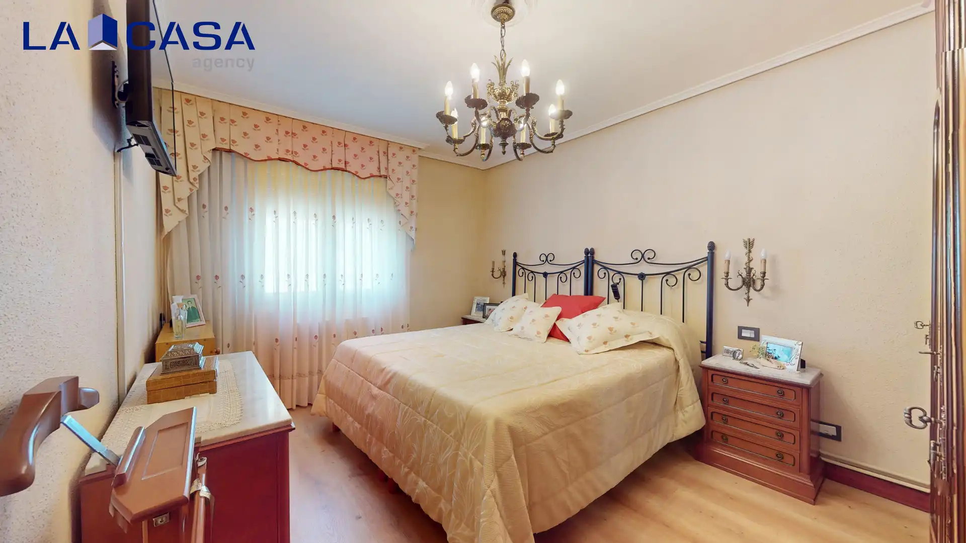 Habitación de Piso en venta en Bilbao  con Balcón