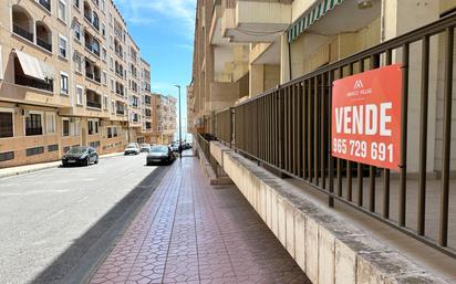 Exterior view of Duplex for sale in Guardamar del Segura  with Terrace, Storage room and Balcony