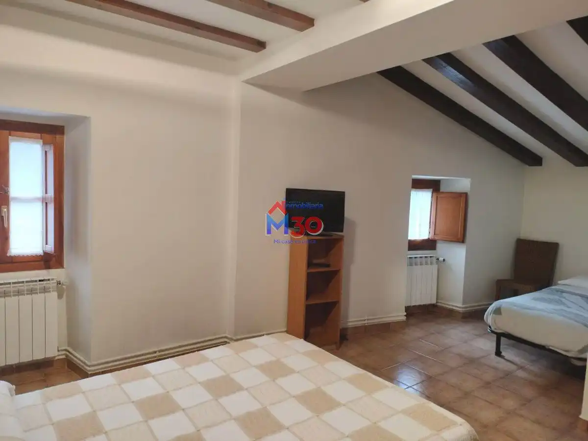 Commercial properties for sale in Valdegovia / Gaubea