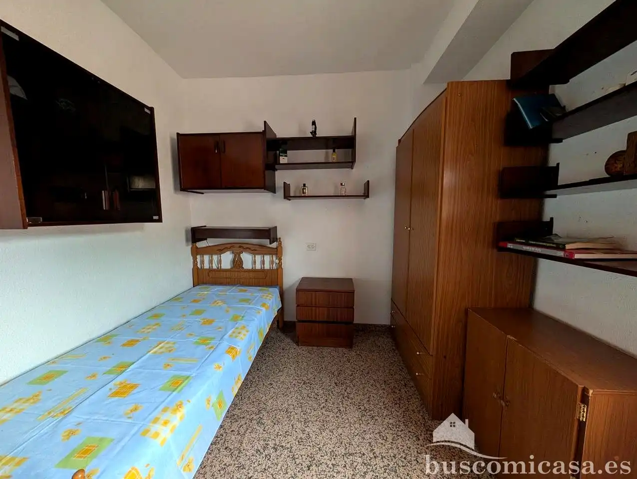 Dormitori de Casa o xalet en venda en Linares amb Aire condicionat, Calefacció i Jardí privat