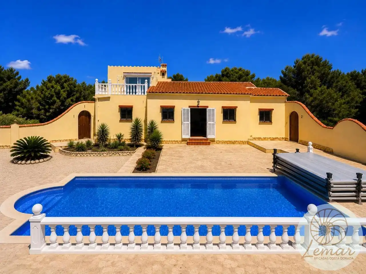 Vista exterior de Finca rústica en venta en El Perelló con Jardín privado, Terraza y Piscina