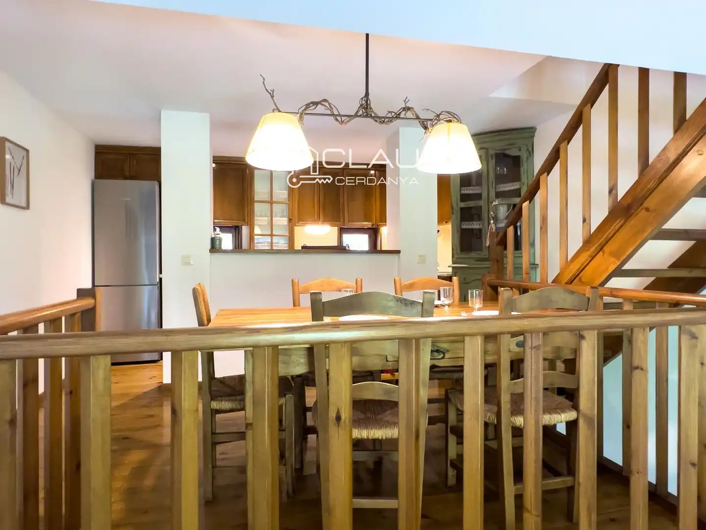 Esszimmer von Einfamilien-Reihenhaus zur Miete in Isòvol mit Heizung, Parkett und Terrasse