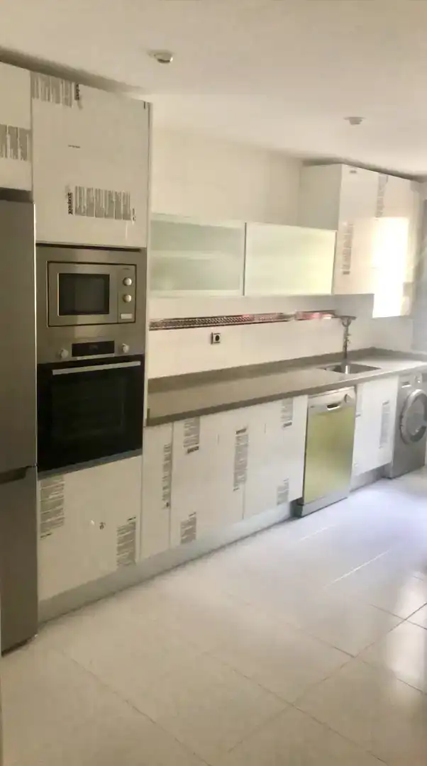 Küche von Wohnung zur Miete in  Sevilla Capital mit Klimaanlage, Schwimmbad und Balkon