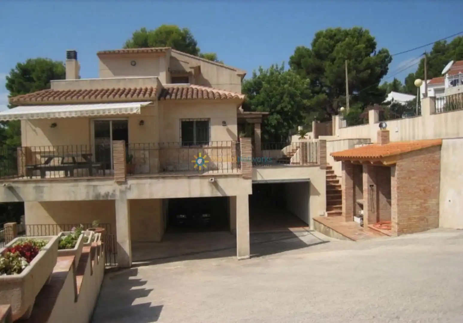 Vista exterior de Casa o chalet en venta en Oliva con Calefacción, Jardín privado y Terraza
