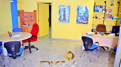 Foto 3 von Geschaftsraum zum Verkauf in Almazora, Avenida de Valencia - Avenida de Casalduch, Castellón de la Plana / Castelló de la Plana