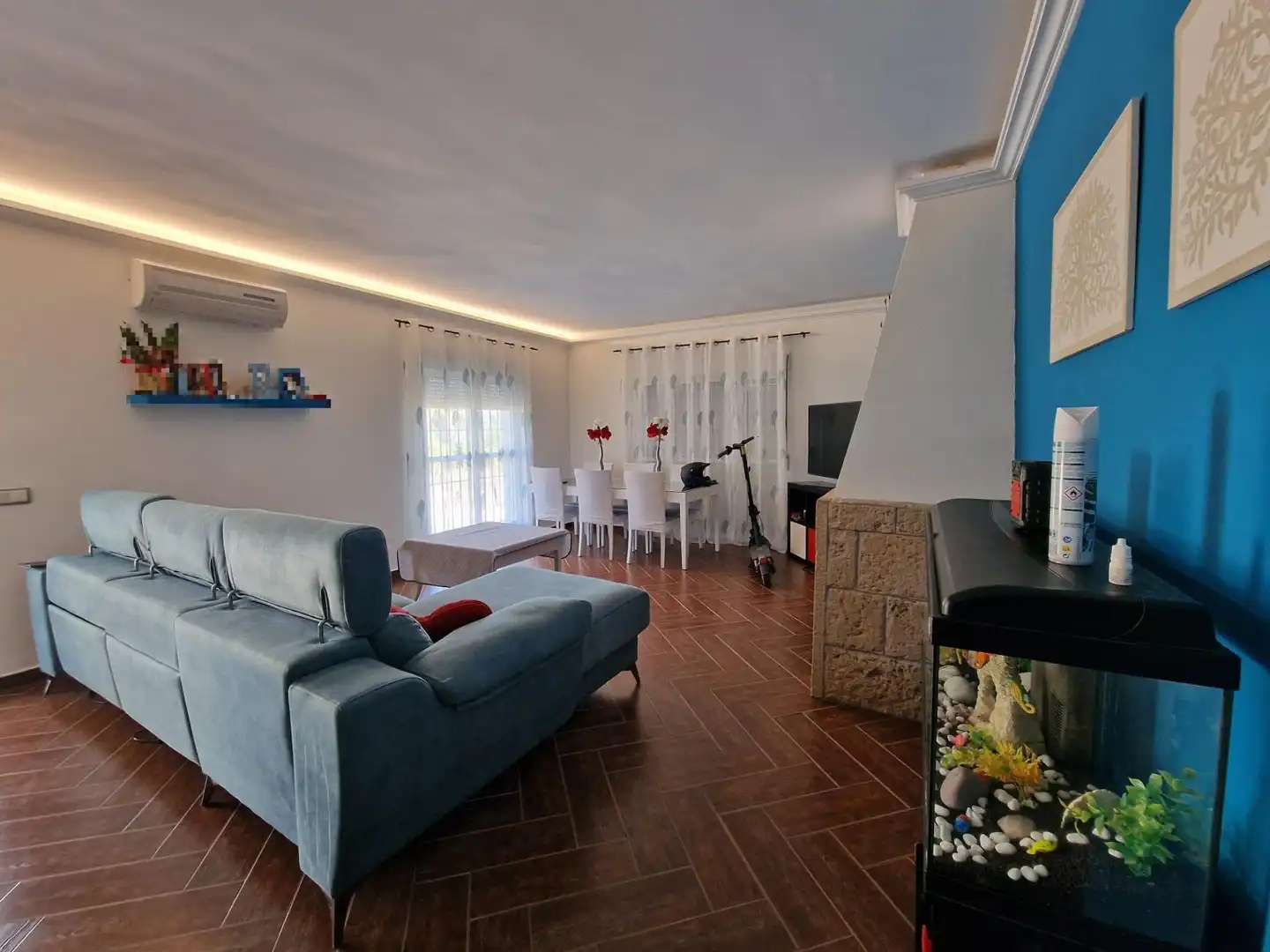 Sala de estar de Finca rústica en venta en Algar con Aire acondicionado