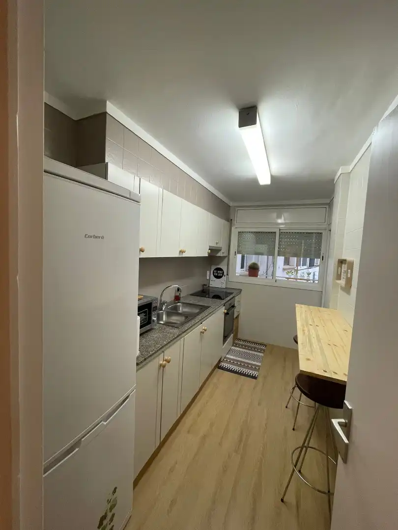Kitchen of Flat for rent in Girona  with Heating, Furnished and Oven