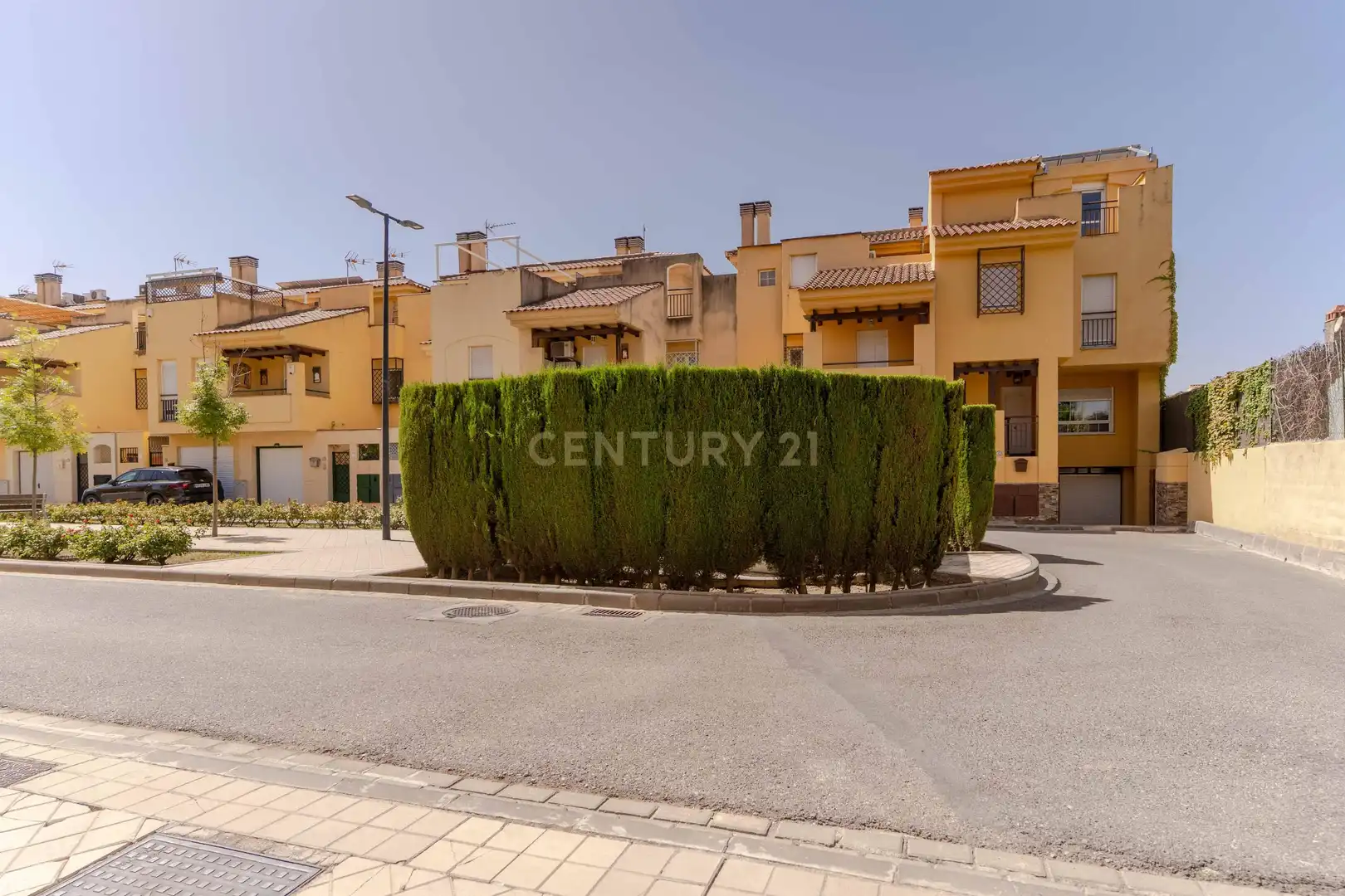 Exterior view of Houses for sale in Armilla  with Storage room and Community pool