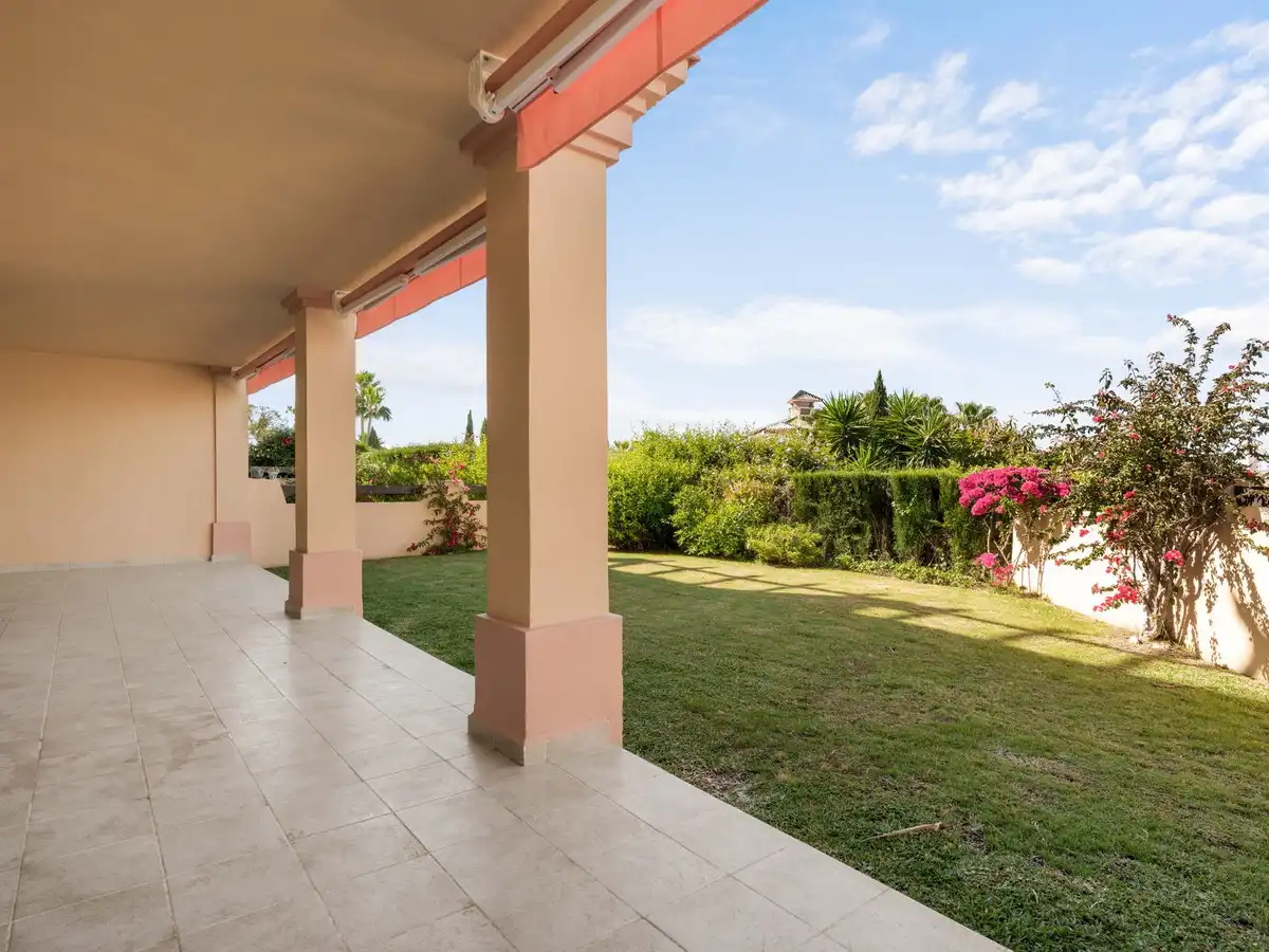 Terrace of Ground floor for sale in Benahavís  with Air Conditioner, Private garden and Terrace