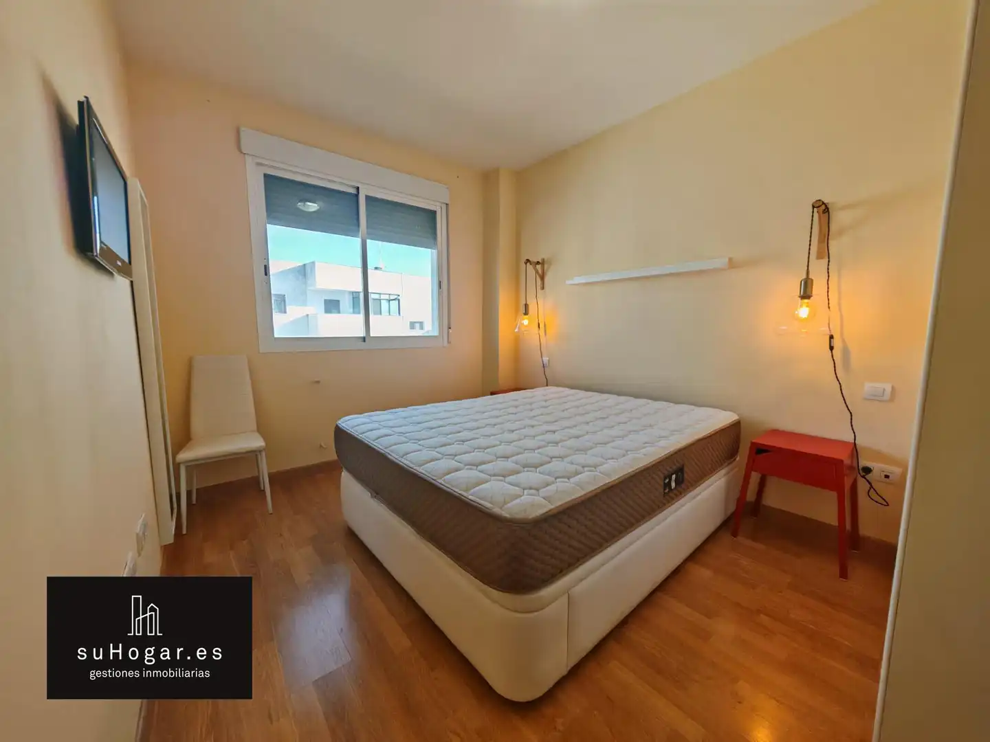 Schlafzimmer von Wohnung zur Miete in Badajoz mit Klimaanlage, Terrasse und Abstellraum