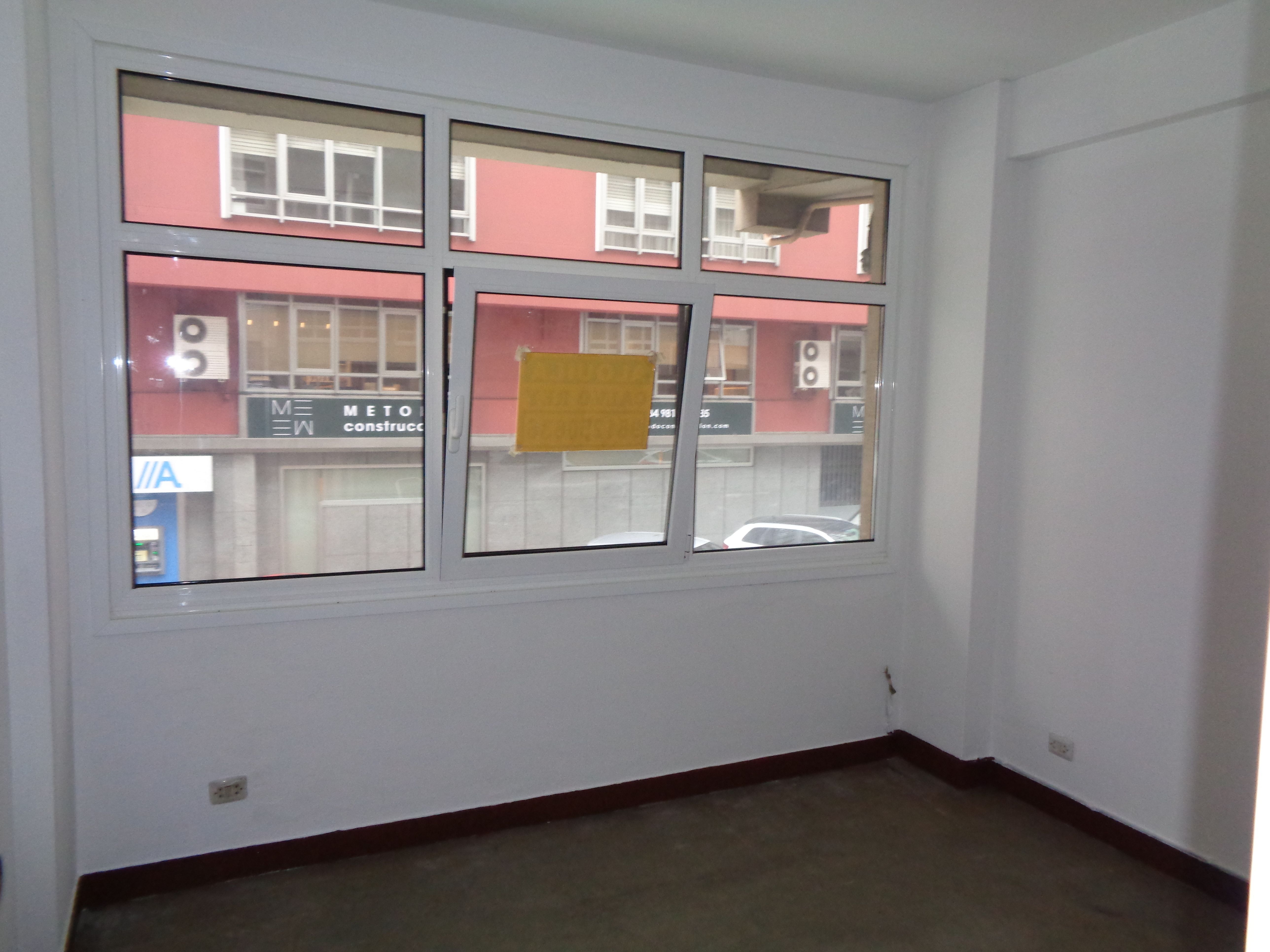 Office to rent in A Coruña Capital 