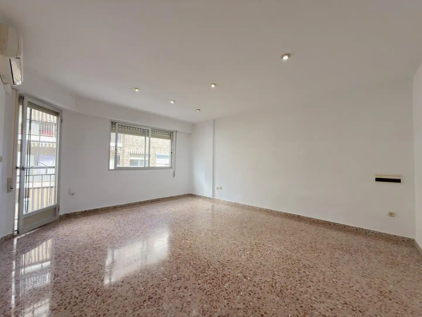 Flat with lift for sale in POETA LLORENTE, imagen 24
