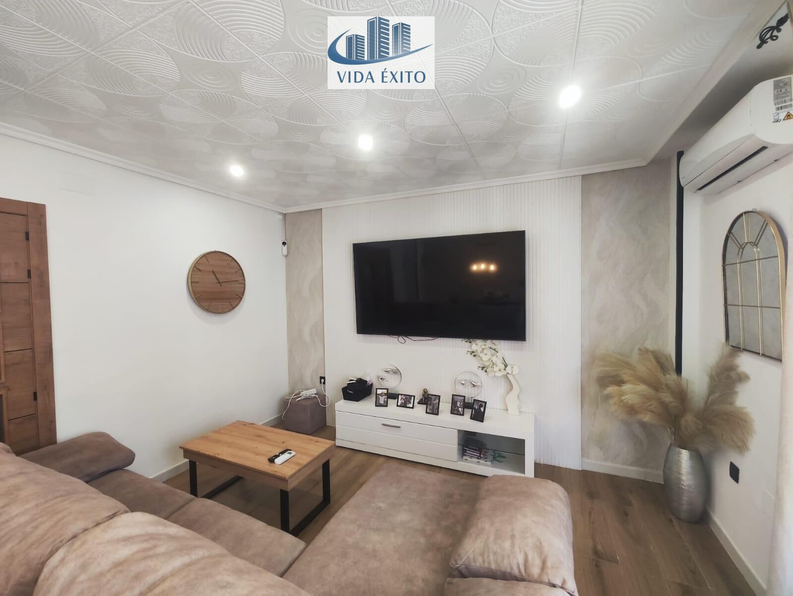 Living room of Flat for sale in Linares  with Air Conditioner and Balcony