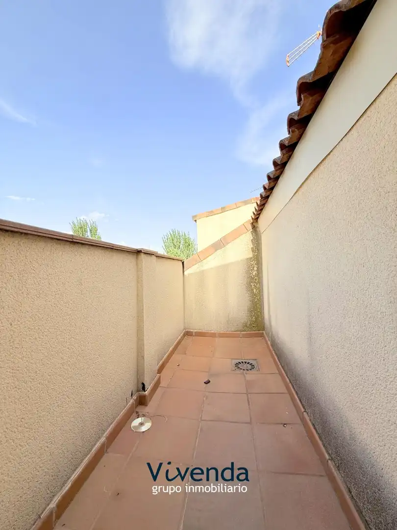 Terraza de Casa adosada en venta en Fuenlabrada con Aire acondicionado, Calefacción y Terraza