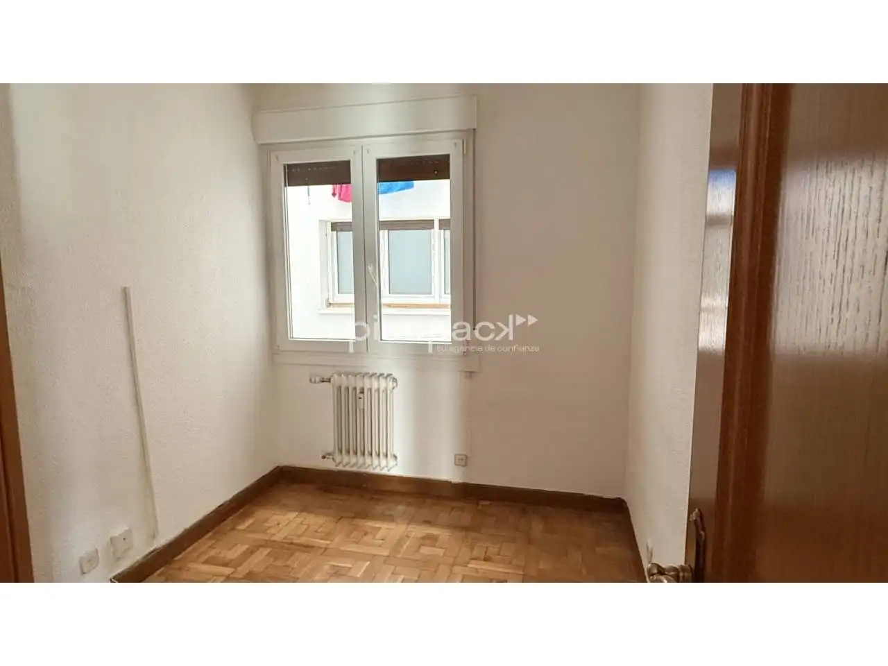 Habitación de Piso en venta en  Pamplona / Iruña con Aire acondicionado, Terraza y Trastero