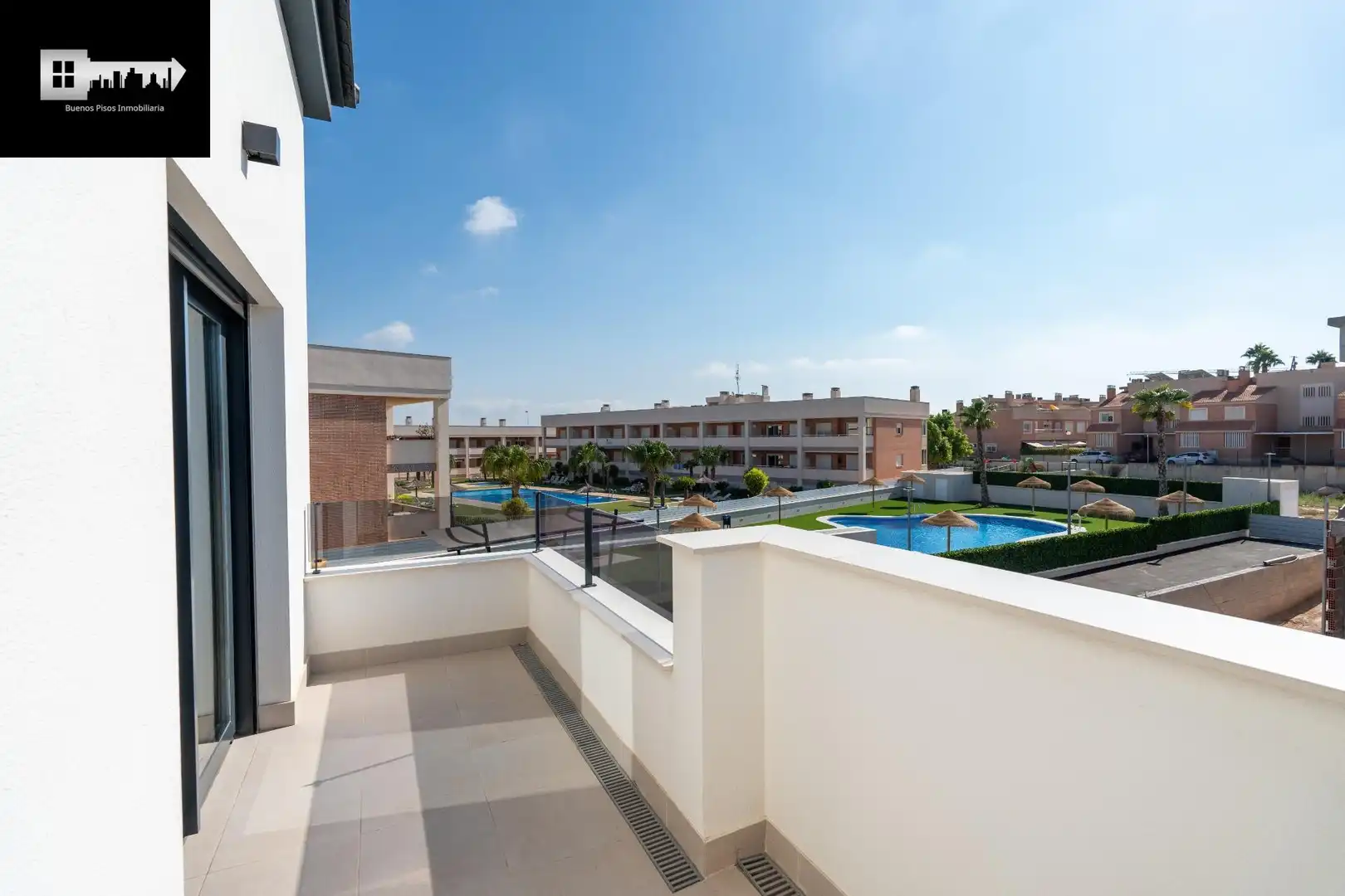 Terrassa de Casa adosada en venda en Santa Pola amb Aire condicionat, Calefacció i Jardí privat