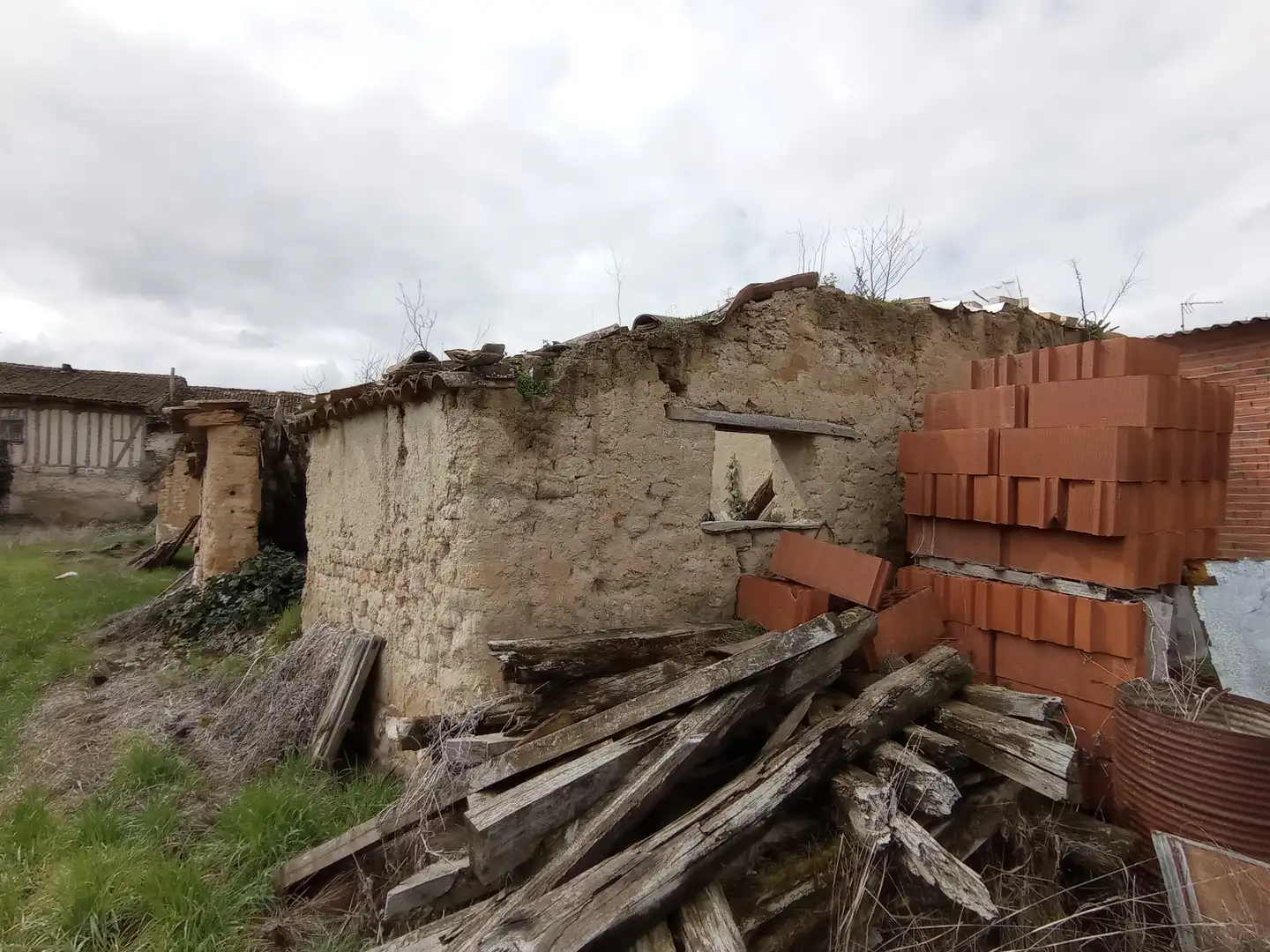 Einfamilien-Reihenhaus zum Verkauf in Calle Humilladero, 3, La Pedraja de Portillo